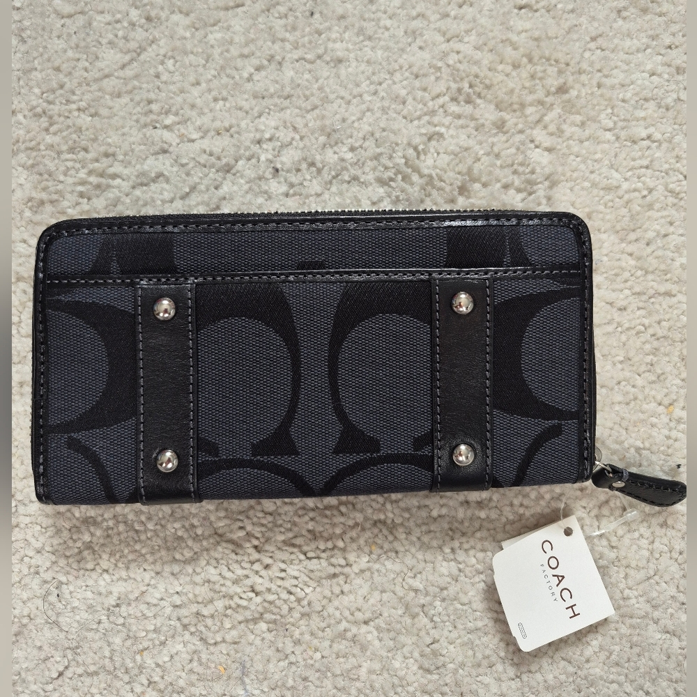 Coach Black Signature Tote Bag/Wallet Combo - Picture 7 of 8